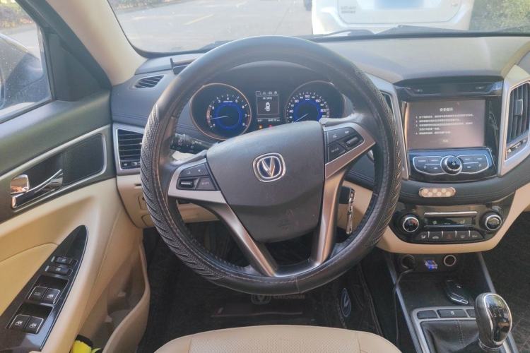 Used CHANGAN Eado 2016 1.6L Manual Fashion Edition Steering Wheel