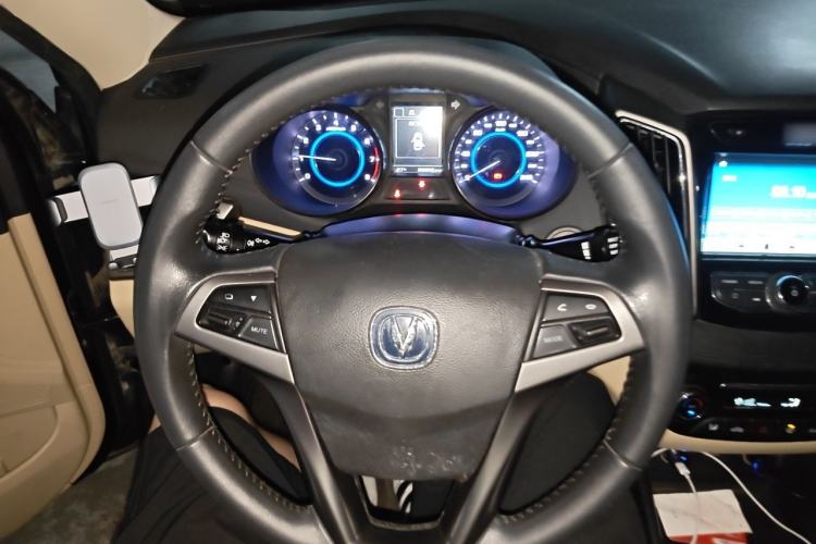Used CHANGAN Eado 2016 1.6L Manual Fashion Edition Steering Wheel