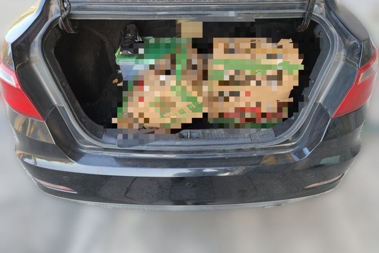 Used CHANGAN Eado 2016 1.6L Manual Fashion Edition Trunk