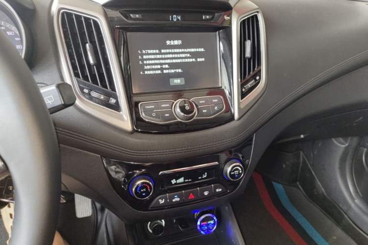 Used CHANGAN Eado 2016 1.6L Automatic Junku Model Audio And AC Panel