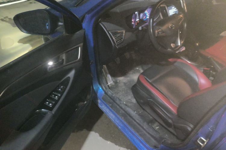 Used CHANGAN Eado 2016 1.6L Manual Junku Model Driver Seat