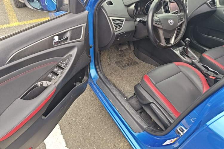 Used CHANGAN Eado 2016 1.6L Automatic Junku Model Driver Seat