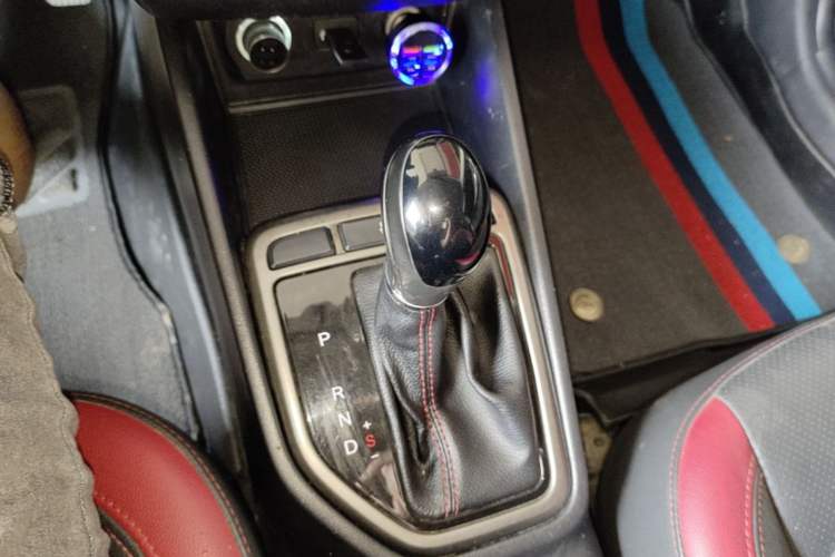 Used CHANGAN Eado 2016 1.6L Automatic Junku Model Gear Lever