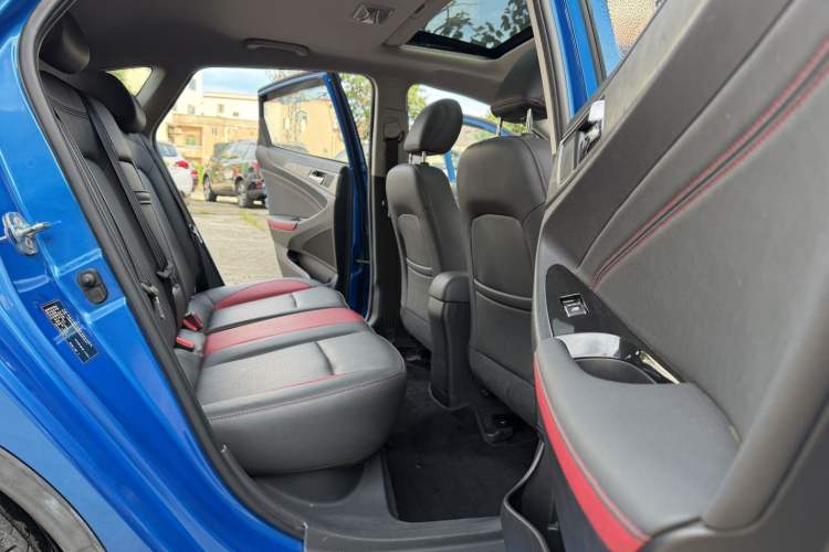 Used CHANGAN Eado 2016 1.6L Automatic Junku Model Headliner