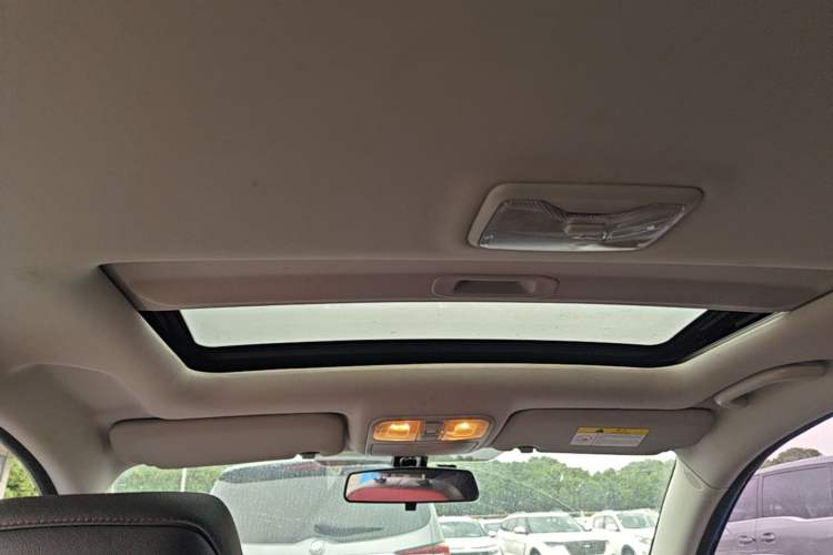Used CHANGAN Eado 2016 1.6L Automatic Junku Model Headliner