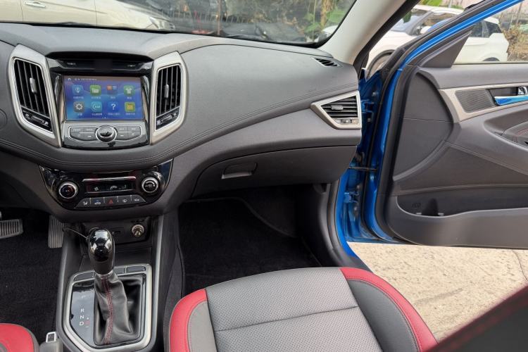 Used CHANGAN Eado 2016 1.6L Automatic Junku Model Interior 1