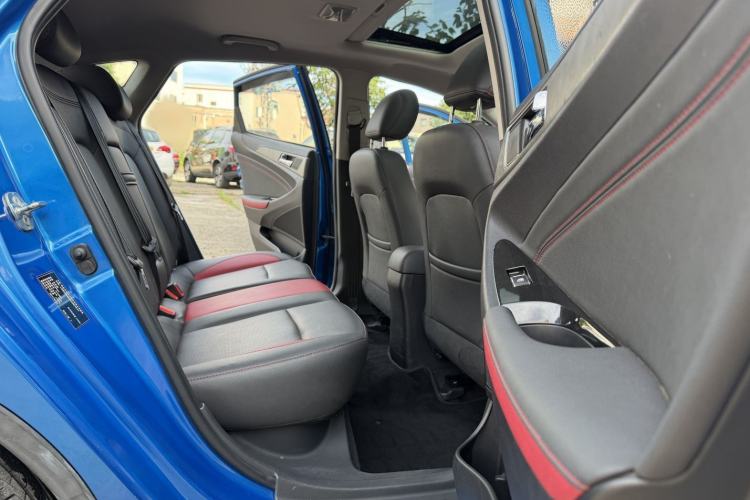 Used CHANGAN Eado 2016 1.6L Automatic Junku Model Interior 2