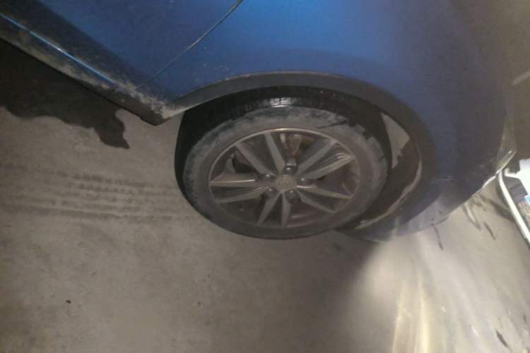 Used CHANGAN Eado 2016 1.6L Manual Junku Model Right Front Wheel Hub