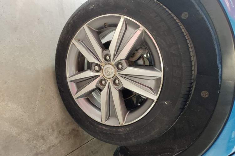 Used CHANGAN Eado 2016 1.6L Automatic Junku Model Right Rear Wheel Hub