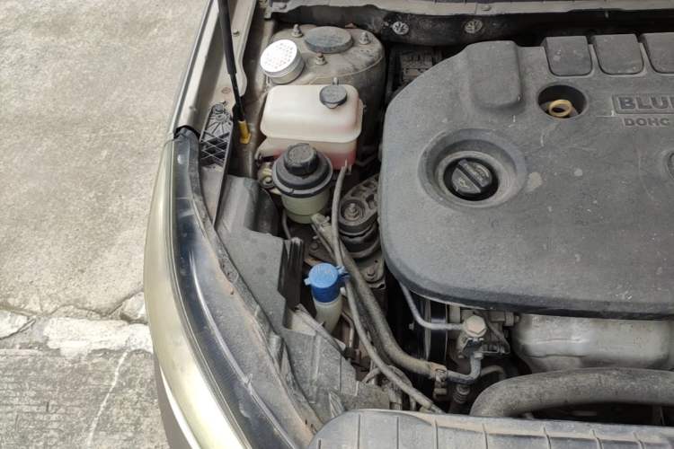 Used CHANGAN Eado 2016 1.6L Manual Fashion Edition Engine Bay Right