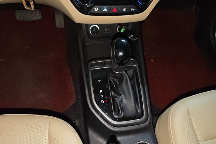 Used CHANGAN Eado 2016 1.6L Automatic Trend Model Gear Lever