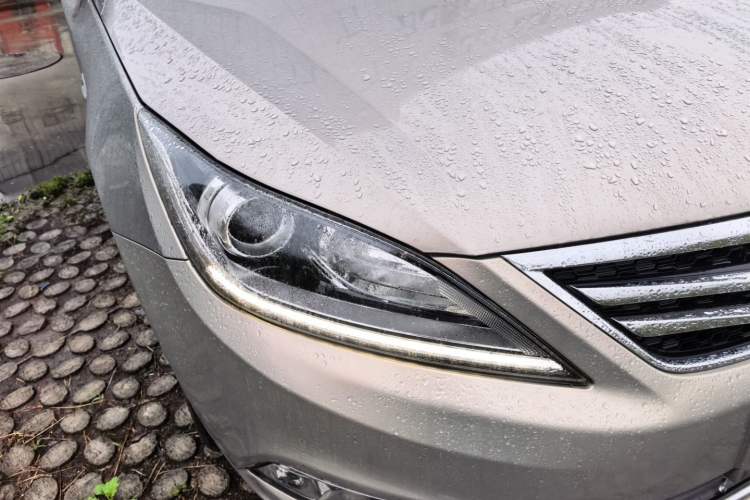 Used CHANGAN Eado 2016 1.6L Manual Fashion Edition Right Front Headlight