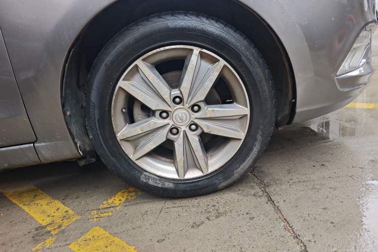 Used CHANGAN Eado 2016 1.6L Automatic Trend Model Right Front Wheel Hub