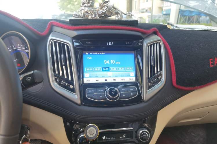 Used CHANGAN Eado 2016 1.6L Manual Fashion Edition Audio And AC Panel