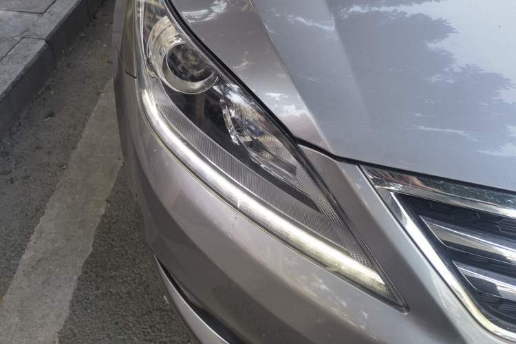 Used CHANGAN Eado 2016 1.6L Manual Fashion Edition Right Front Headlight