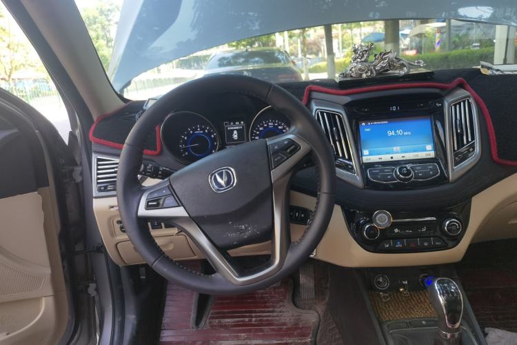 Used CHANGAN Eado 2016 1.6L Manual Fashion Edition Steering Wheel