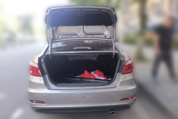 Used CHANGAN Eado 2016 1.6L Manual Fashion Edition Trunk