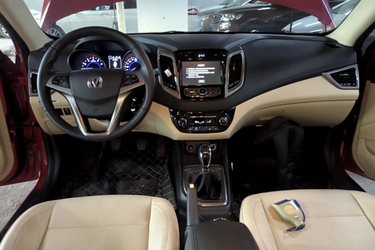Used CHANGAN Eado 2016 1.6L Manual Fashion Edition Center Console