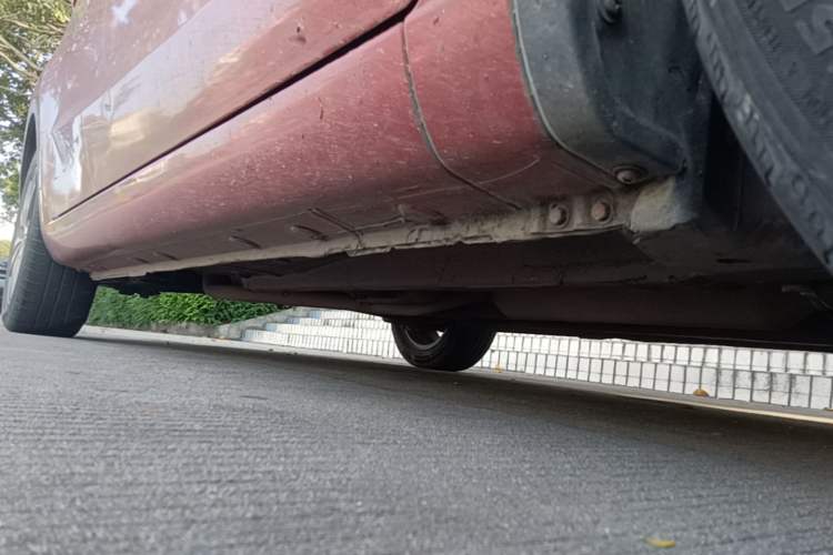 Used CHANGAN Eado 2016 1.6L Manual Junku Model Chassis Front Right
