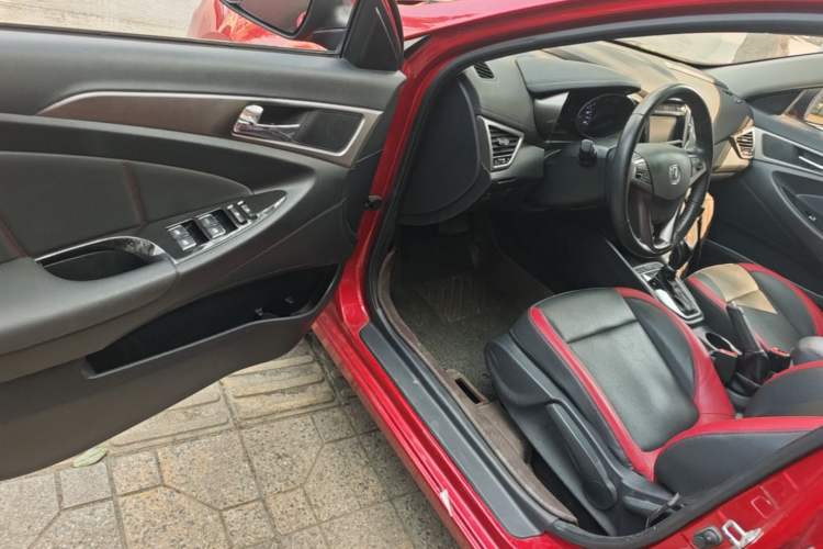 Used CHANGAN Eado 2016 1.6L Automatic Junku Model Driver Seat