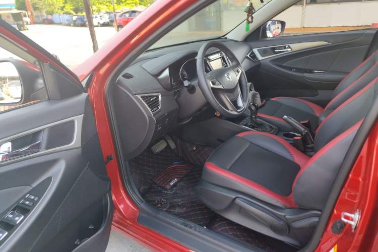 Used CHANGAN Eado 2016 1.6L Automatic Junku Model Driver Seat
