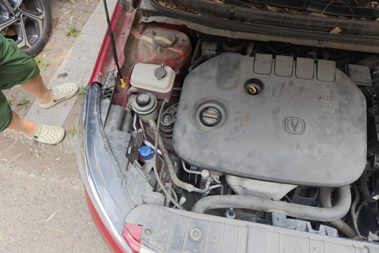 Used CHANGAN Eado 2016 1.6L Automatic Trend Model Engine Bay Right