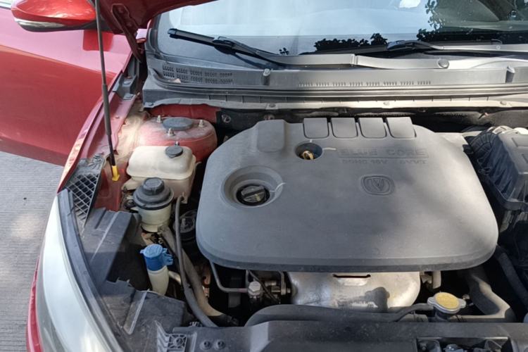 Used CHANGAN Eado 2016 1.6L Manual Junku Model Engine Bay Right