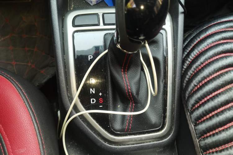 Used CHANGAN Eado 2016 1.6L Automatic Junku Model Gear Lever