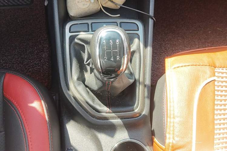 Used CHANGAN Eado 2016 1.6L Manual Junku Model Gear Lever
