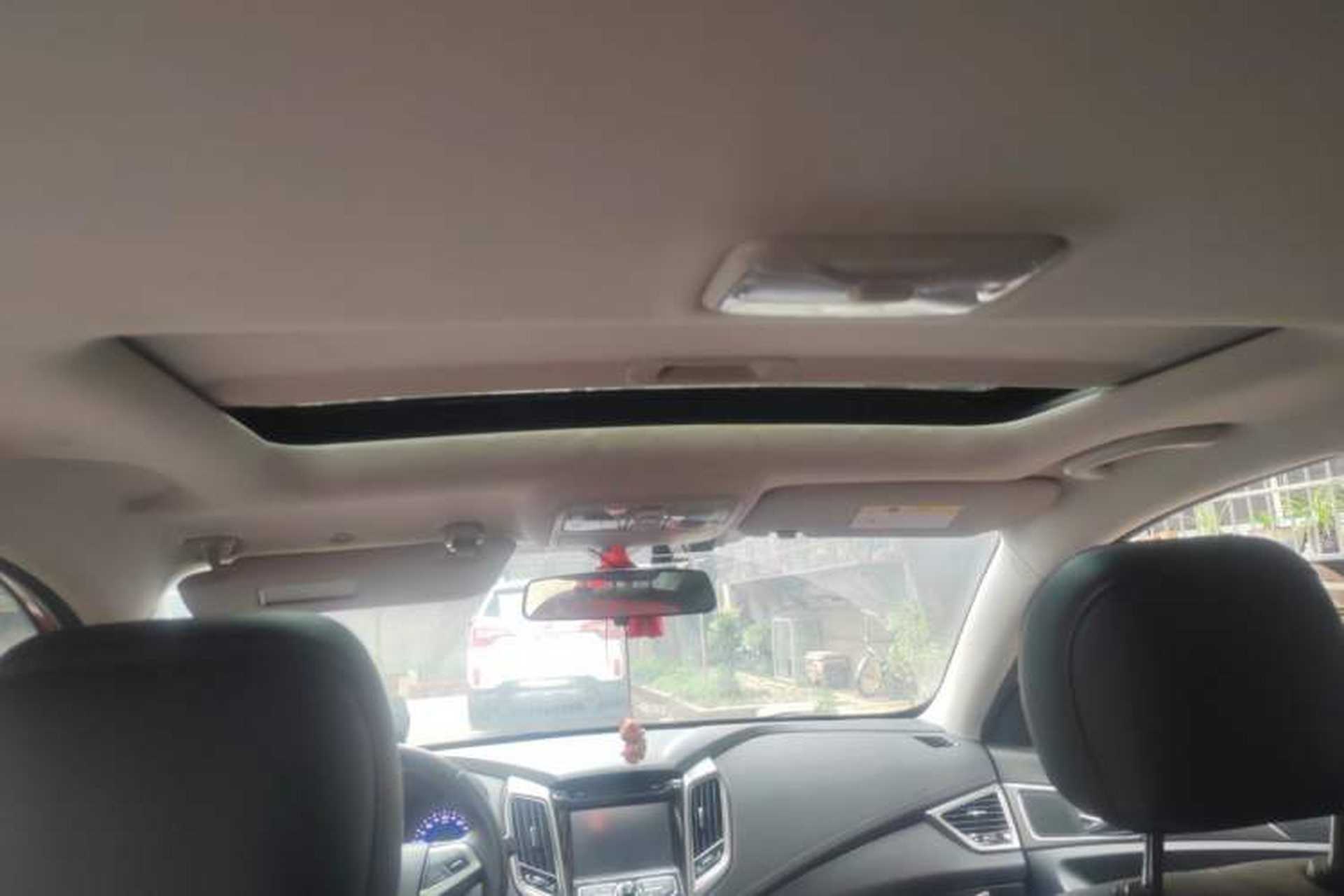 Used CHANGAN Eado 2016 1.6L Automatic Junku Model Headliner
