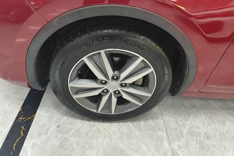 Used CHANGAN Eado 2016 1.6L Automatic Junku Model Left Front Wheel Hub