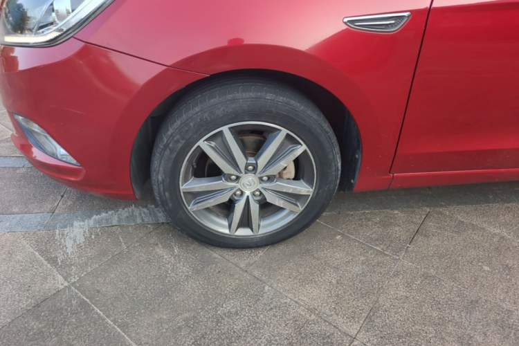 Used CHANGAN Eado 2016 1.6L Manual Fashion Edition Left Front Wheel Hub
