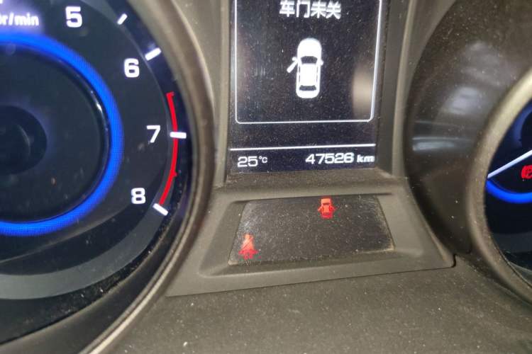 Used CHANGAN Eado 2016 1.6L Automatic Trend Model Odometer Close Up