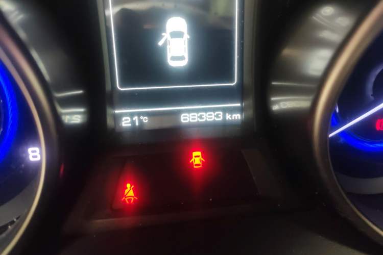 Used CHANGAN Eado 2016 1.6L Automatic Junku Model Odometer Close Up