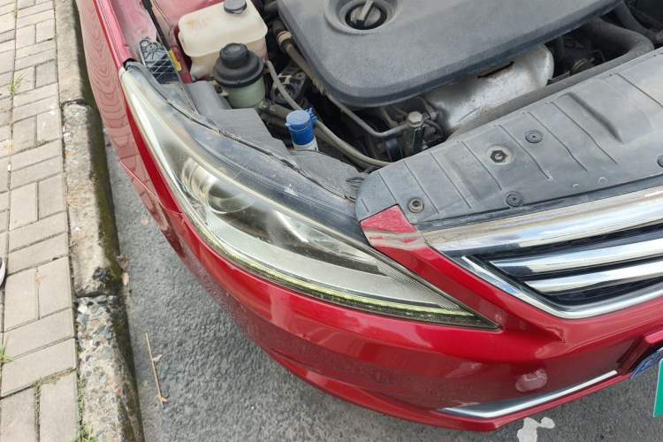 Used CHANGAN Eado 2016 1.6L Manual Fashion Edition Right Front Headlight