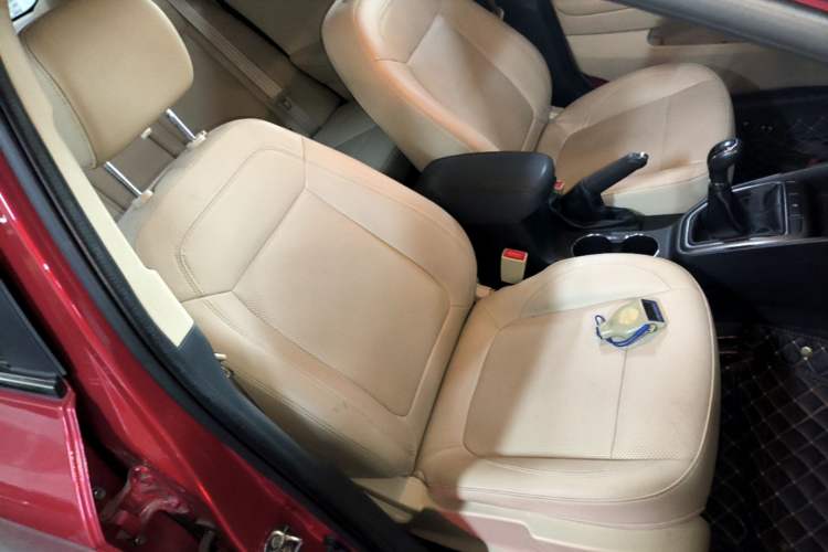 Used CHANGAN Eado 2016 1.6L Manual Fashion Edition Right Front Seat
