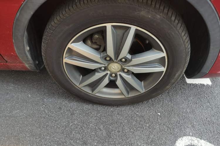 Used CHANGAN Eado 2016 1.6L Automatic Junku Model Right Front Wheel Hub