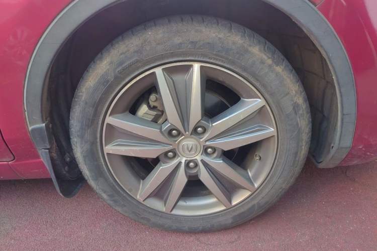 Used CHANGAN Eado 2016 1.6L Automatic Junku Model Right Front Wheel Hub