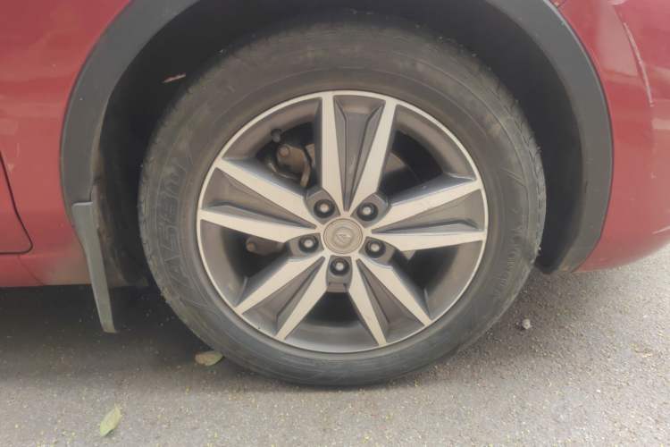 Used CHANGAN Eado 2016 1.6L Automatic Junku Model Right Front Wheel Hub