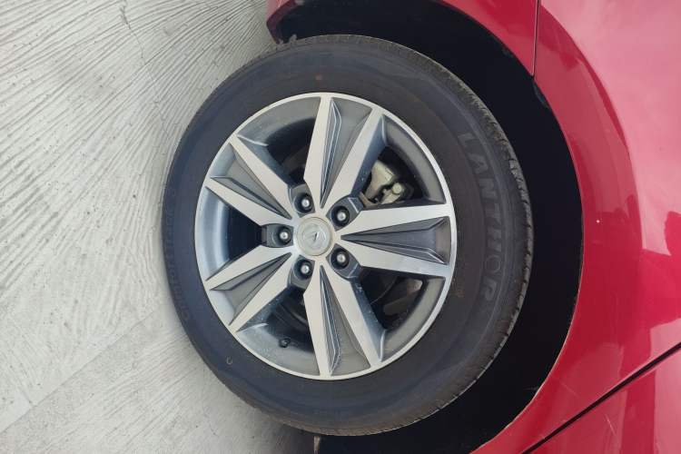 Used CHANGAN Eado 2016 1.6L Automatic Trend Model Right Rear Wheel Hub
