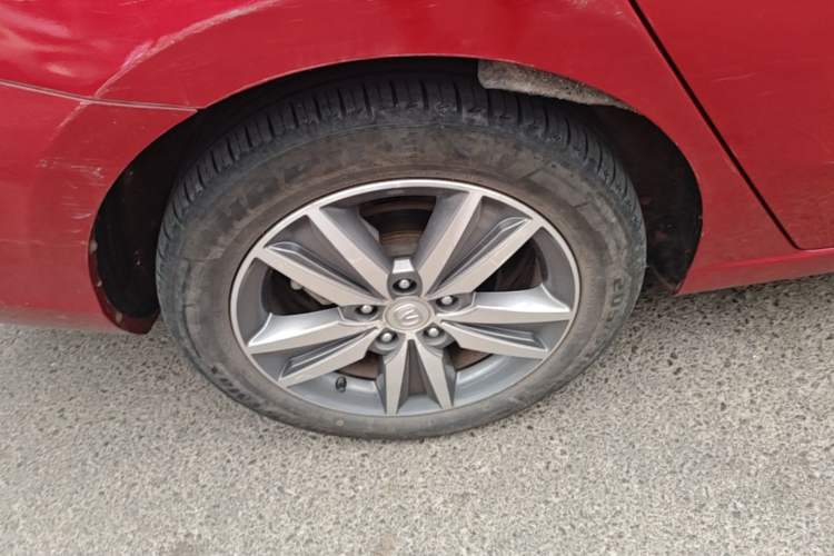 Used CHANGAN Eado 2016 1.6L Manual Fashion Edition Right Rear Wheel Hub