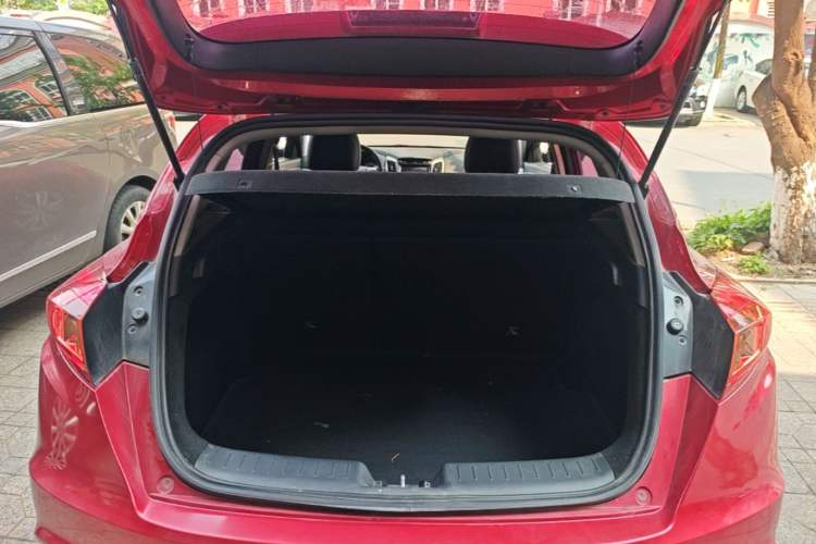 Used CHANGAN Eado 2016 1.6L Automatic Junku Model Trunk