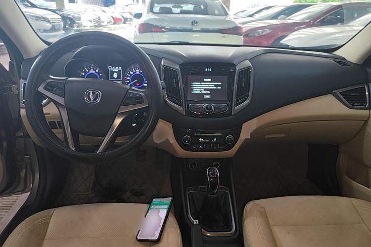 Used CHANGAN Eado 2016 1.6L Manual Fashion Edition Center Console