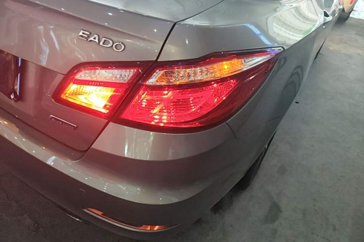 Used CHANGAN Eado 2016 1.6L Manual Fashion Edition Right Rear Taillight