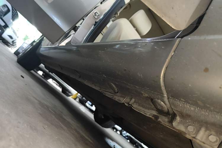 Used CHANGAN Eado 2016 1.6L Manual Fashion Edition Right Side Sill