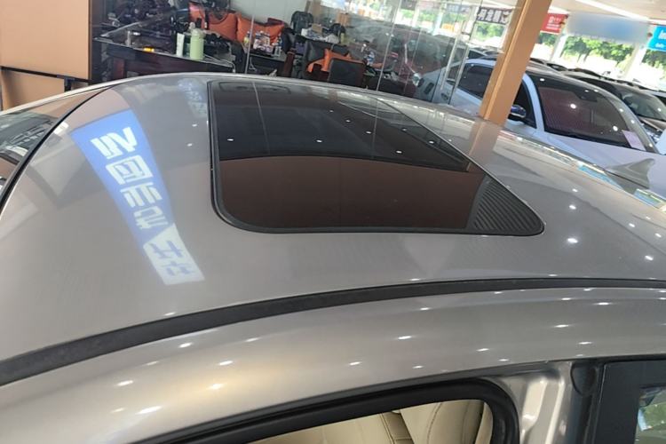 Used CHANGAN Eado 2016 1.6L Manual Fashion Edition Roof