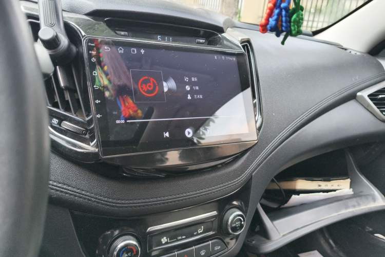 Used CHANGAN Eado 2016 1.6L Manual Fashion Edition Audio And AC Panel
