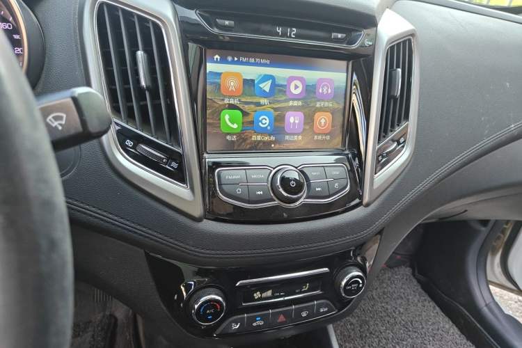 Used CHANGAN Eado 2016 1.6L Manual Fashion Edition Audio And AC Panel