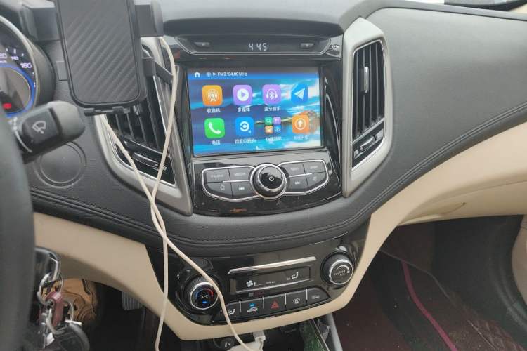 Used CHANGAN Eado 2016 1.6L Manual Fashion Edition Audio And AC Panel