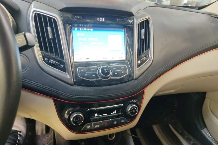 Used CHANGAN Eado 2016 1.6L Automatic Trend Model Audio And AC Panel